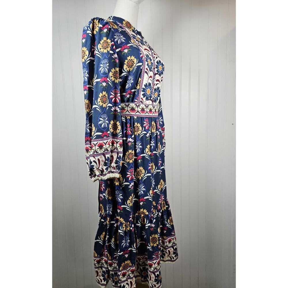 Untuckit Flora Dress Women's Size M EUC Cottage Bohemian Navy Floral - Picture 5 of 10
